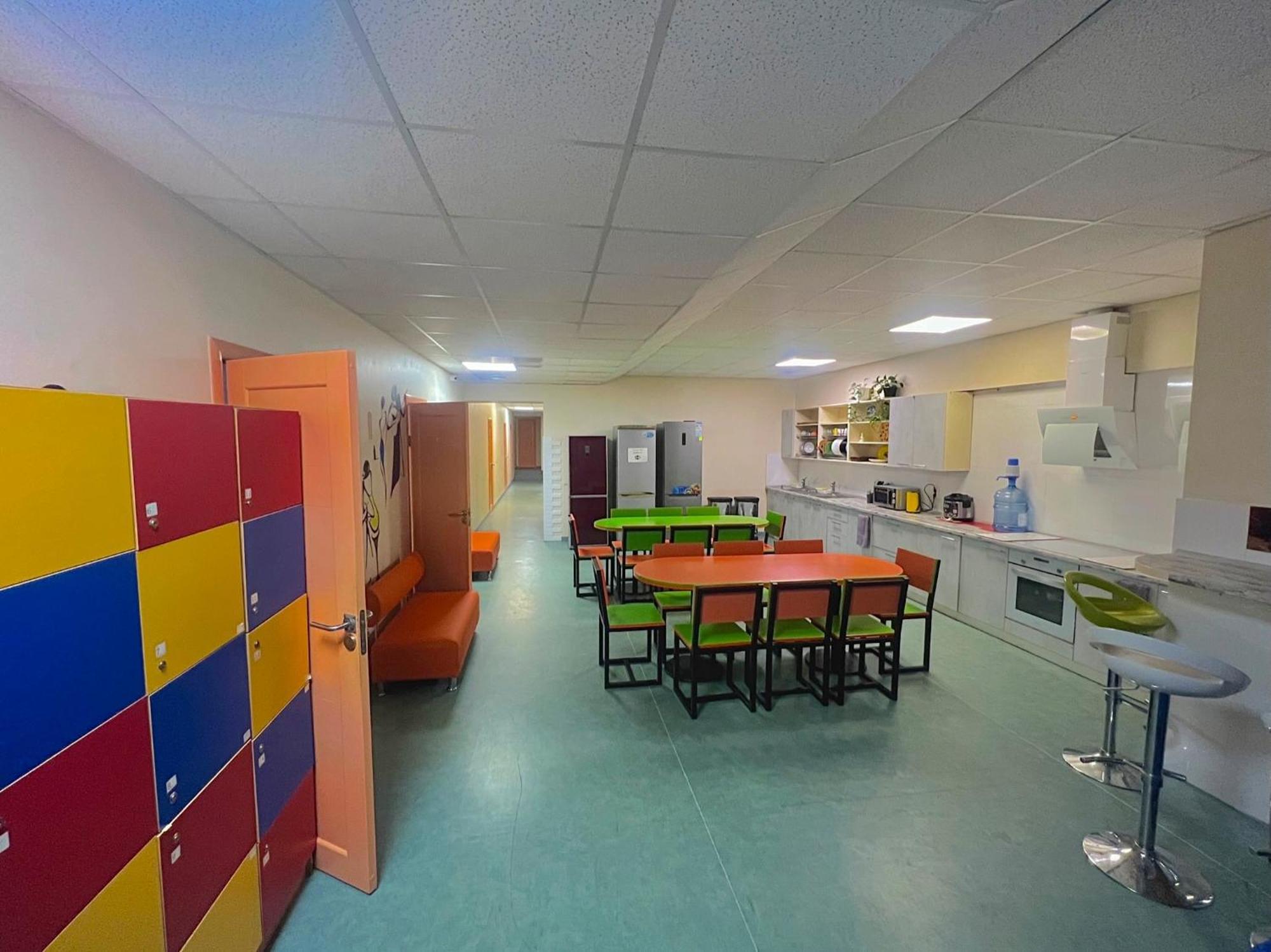 Demeevsky Hostel Киев Екстериор снимка